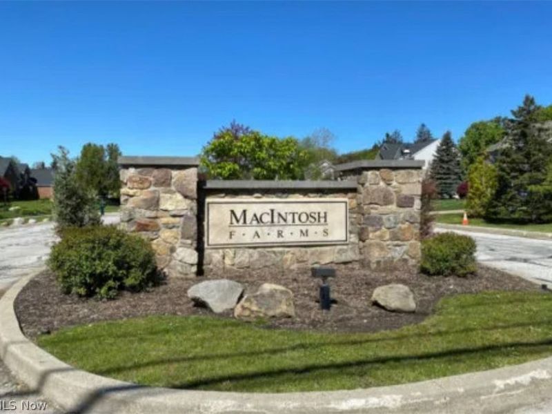 1605 Chapman Way, Unit 14, Broadview Heights, OH 44147 Photo 30