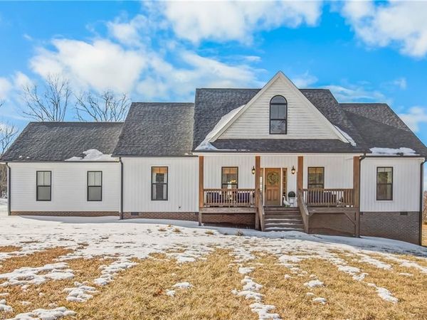 1165 Flinty Knoll Road, Pinnacle, NC 27043