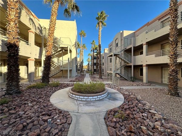 2076 Mesquite Lane , Unit 302, Laughlin, NV 89029
