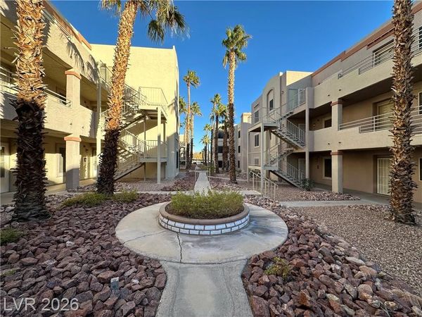 2076 Mesquite Lane, Unit 302, Laughlin, NV 89029