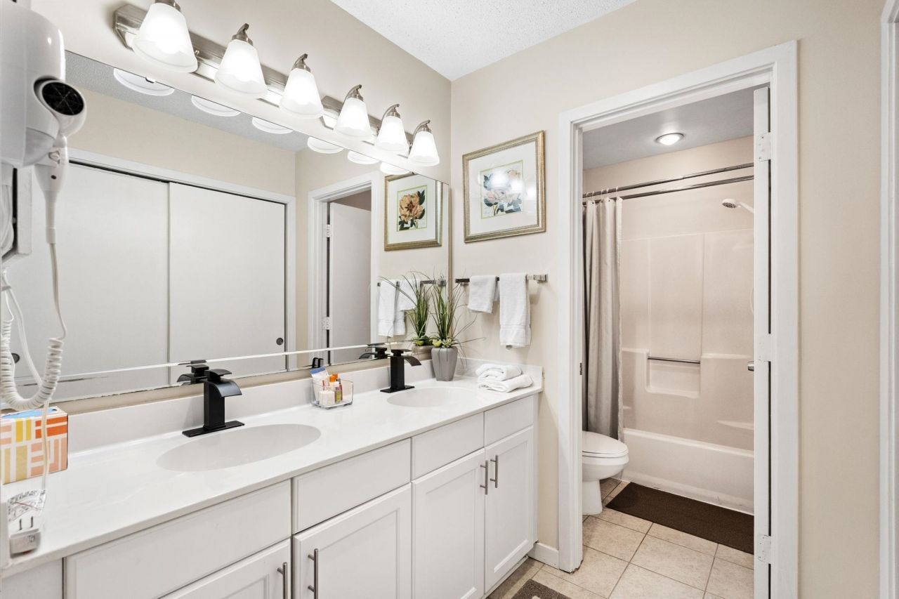 203 Baslow Ct.  Photo 32