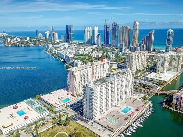 251 174th St , Unit 1715, Sunny Isles Beach, FL 33160