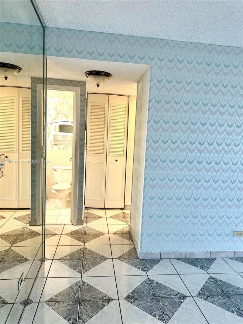 251 174th St , Unit 1715, Sunny Isles Beach, FL 33160 Photo