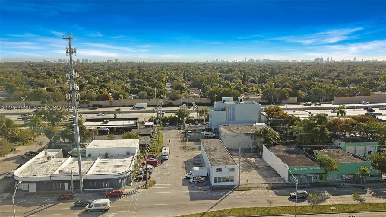 9795 NW 7th Ave, Miami, FL 33150 Photo
