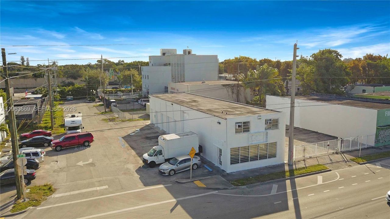 9795 NW 7th Ave, Miami, FL 33150 Photo