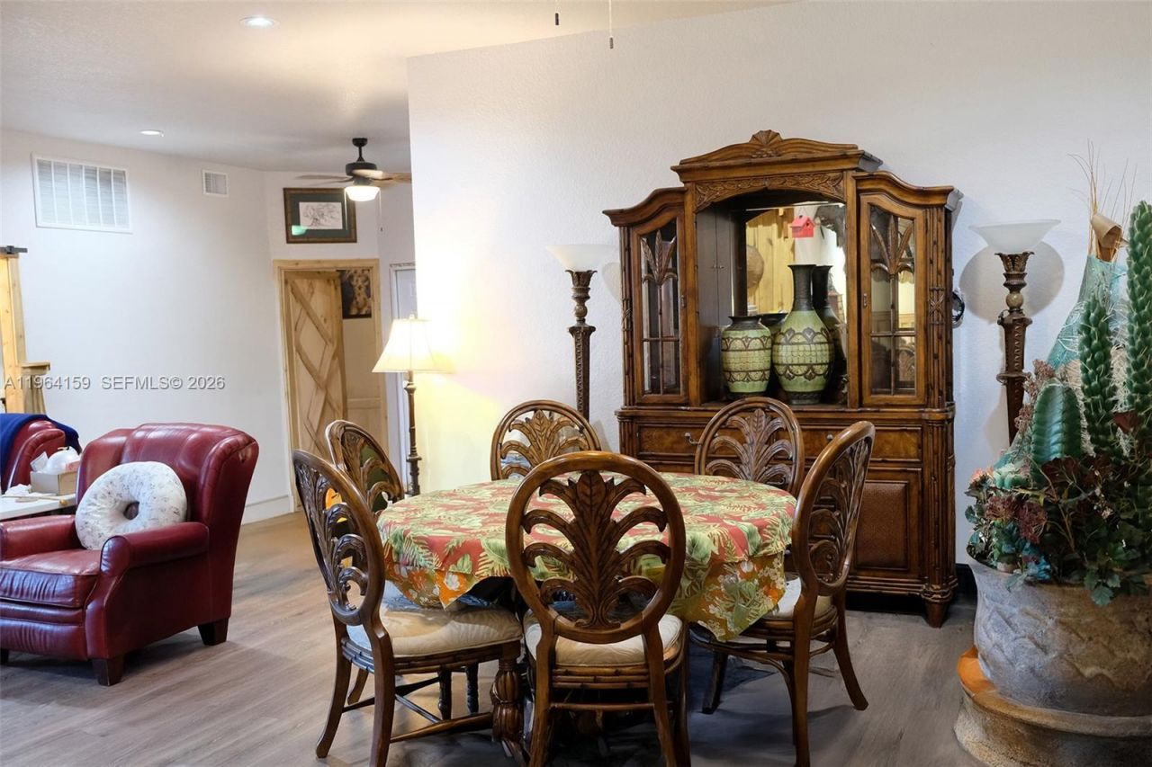 5271 Us Hwy 441 SE , Okeechobee, FL 34974 Photo