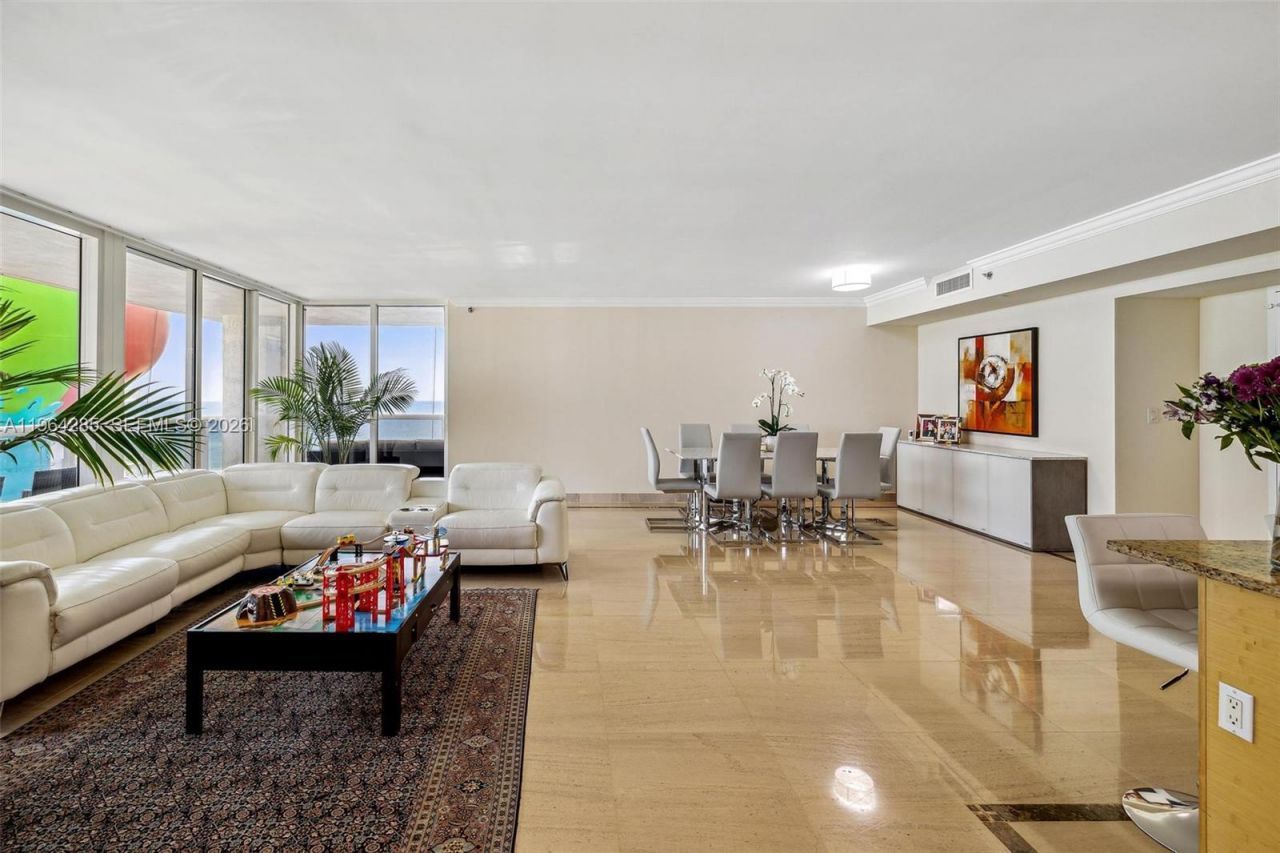 1800 S Ocean Dr, Unit 1010, Hallandale Beach, FL 33009 Photo