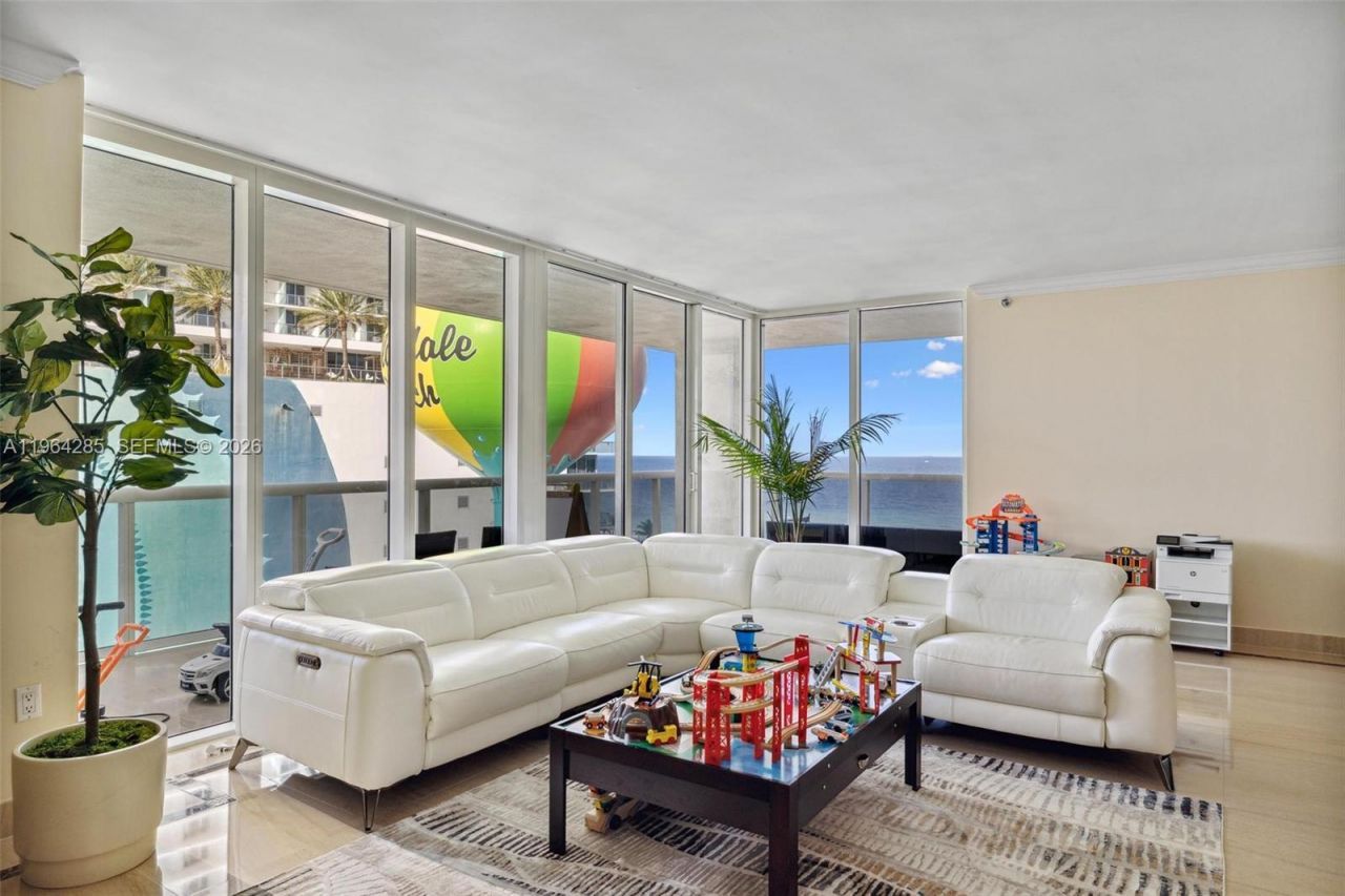 1800 S Ocean Dr, Unit 1010, Hallandale Beach, FL 33009 Photo