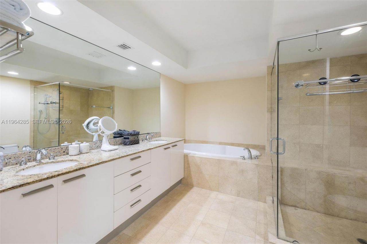 1800 S Ocean Dr, Unit 1010, Hallandale Beach, FL 33009 Photo