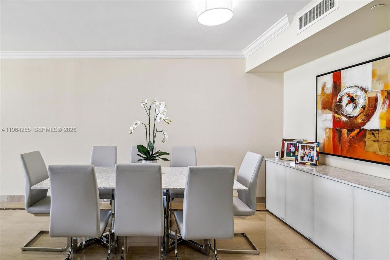 1800 S Ocean Dr, Unit 1010, Hallandale Beach, FL 33009 Photo