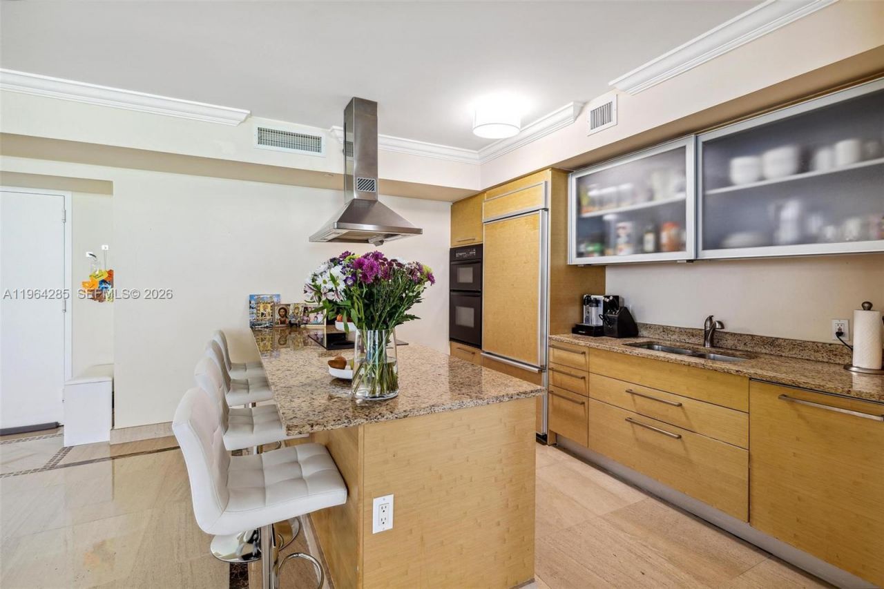 1800 S Ocean Dr, Unit 1010, Hallandale Beach, FL 33009 Photo
