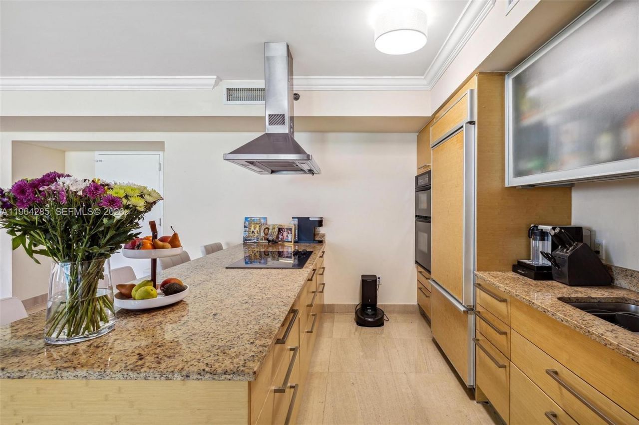 1800 S Ocean Dr, Unit 1010, Hallandale Beach, FL 33009 Photo