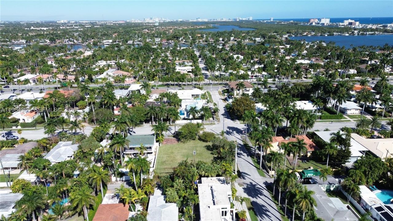 1000 Harrison St , Hollywood, FL 33019 Photo