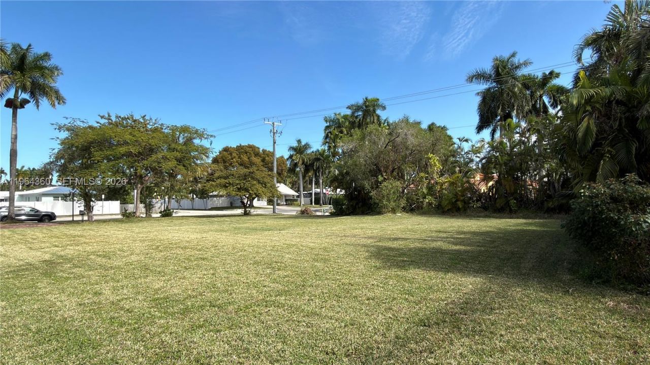 1000 Harrison St , Hollywood, FL 33019 Photo