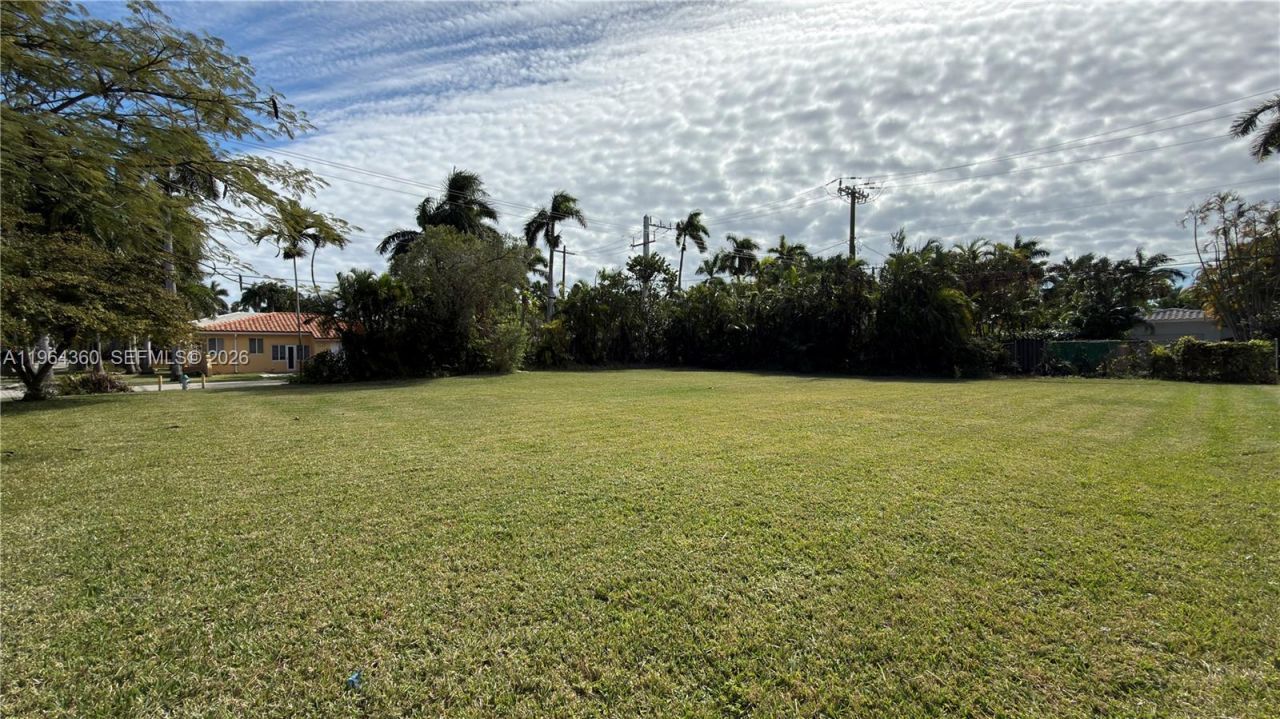 1000 Harrison St , Hollywood, FL 33019 Photo