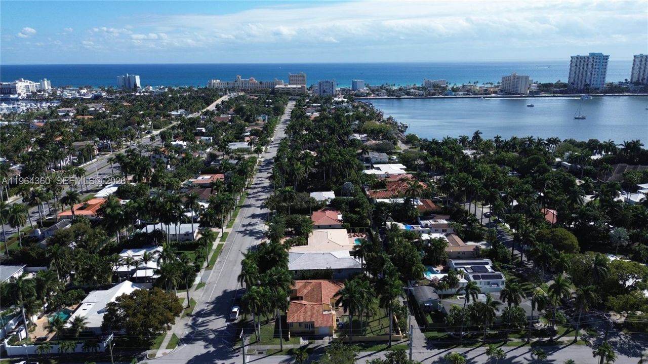 1000 Harrison St , Hollywood, FL 33019 Photo