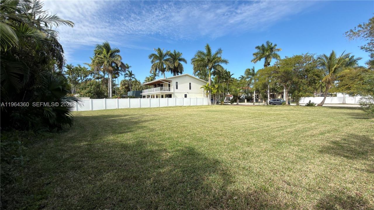 1000 Harrison St , Hollywood, FL 33019 Photo