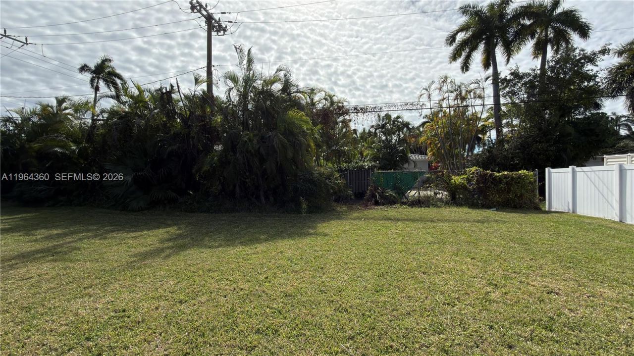 1000 Harrison St , Hollywood, FL 33019 Photo