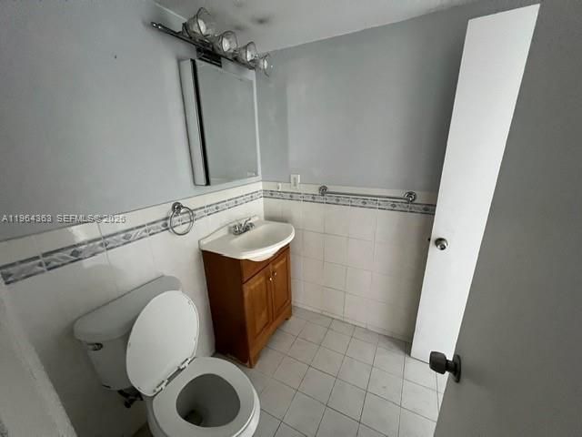 1591 NE Miami Gardens Dr , Unit 103, Miami, FL 33179 Photo