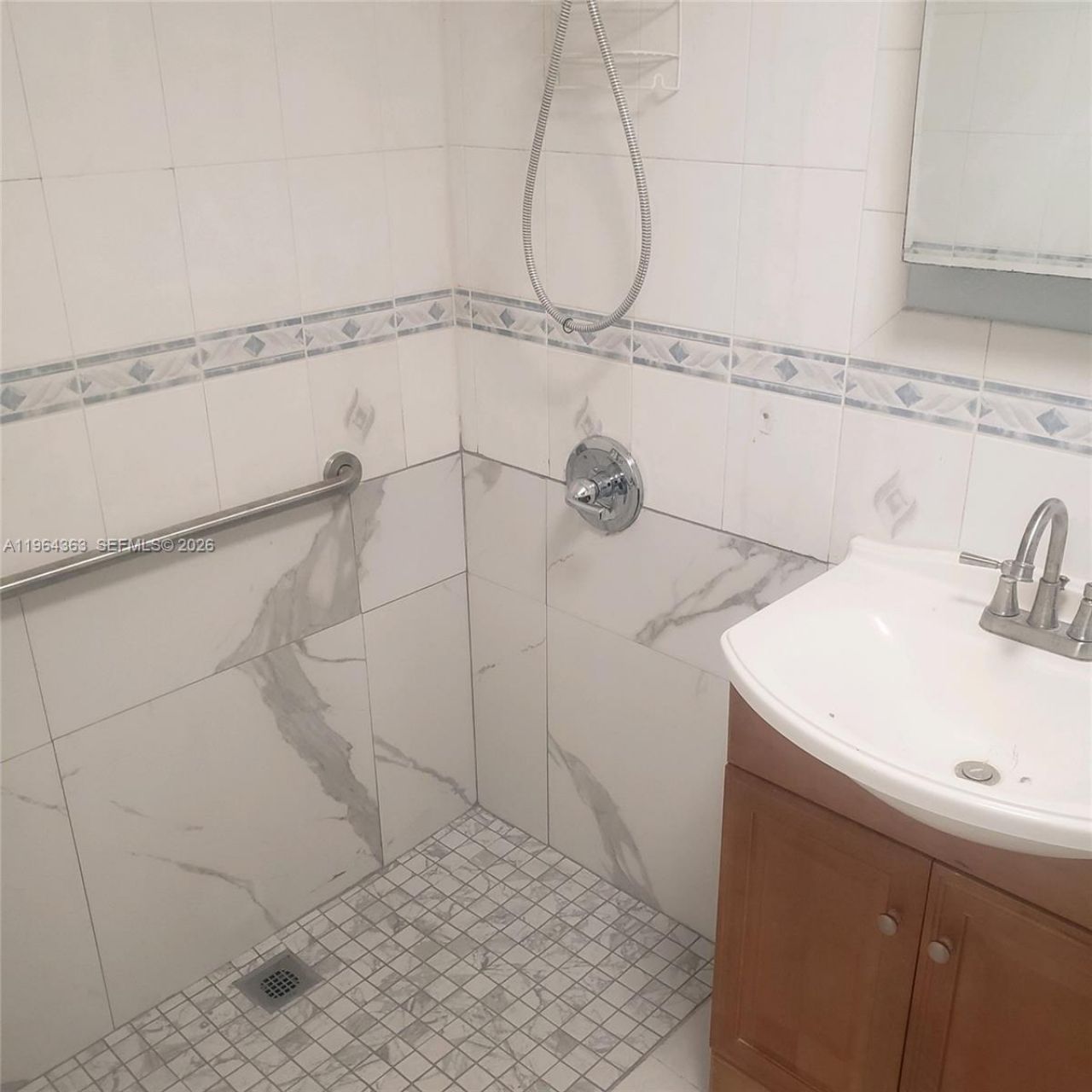 1591 NE Miami Gardens Dr , Unit 103, Miami, FL 33179 Photo