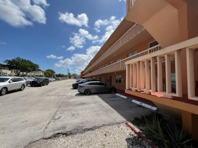 1591 NE Miami Gardens Dr , Unit 103, Miami, FL 33179 Photo