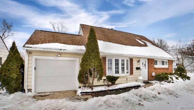 1079 Carter Drive, Grand Island, NY 14072 Main Photo