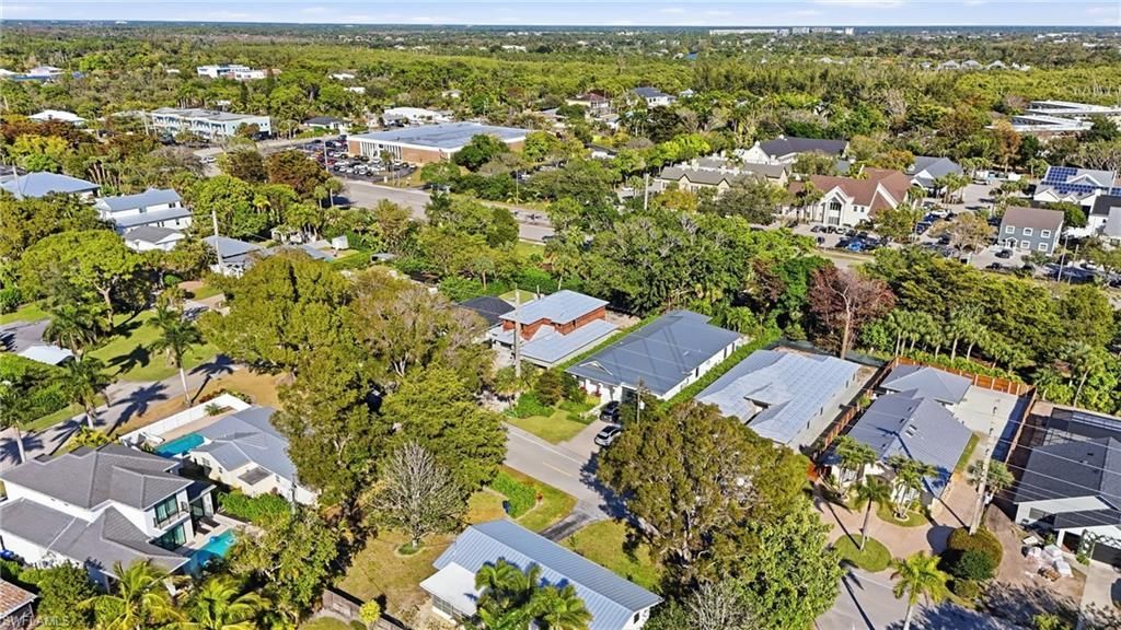 1070 13th St N, Naples, FL 34102 Photo