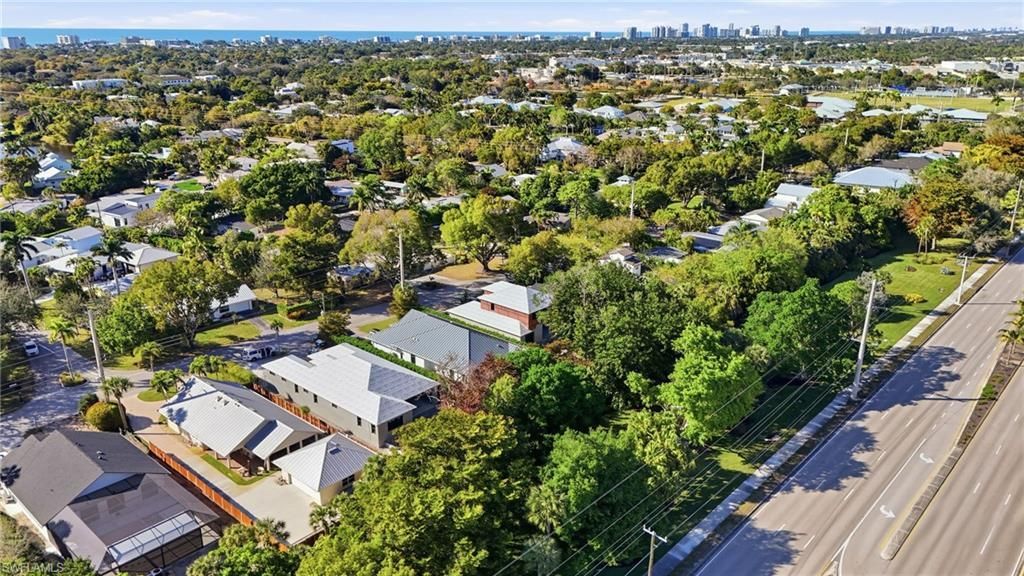 1070 13th St N, Naples, FL 34102 Photo