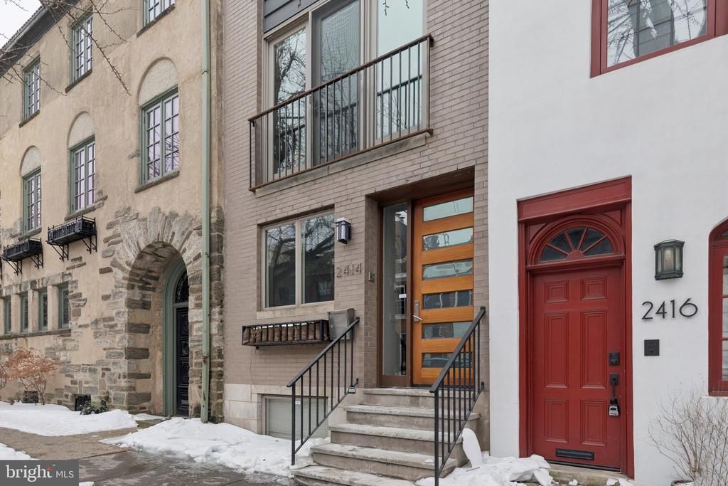 2414 Pine Street, Philadelphia, PA 19103 Main Photo