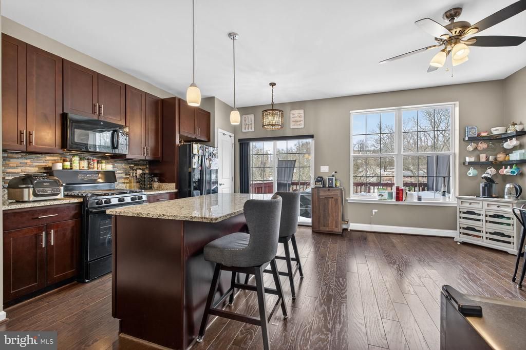 806 Maury Avenue, Oxon Hill, MD 20745 Main Photo