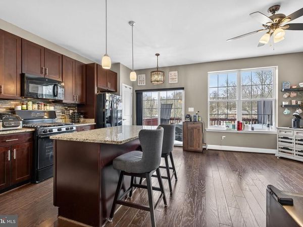 806 MAURY AVENUE, OXON HILL, MD 20745