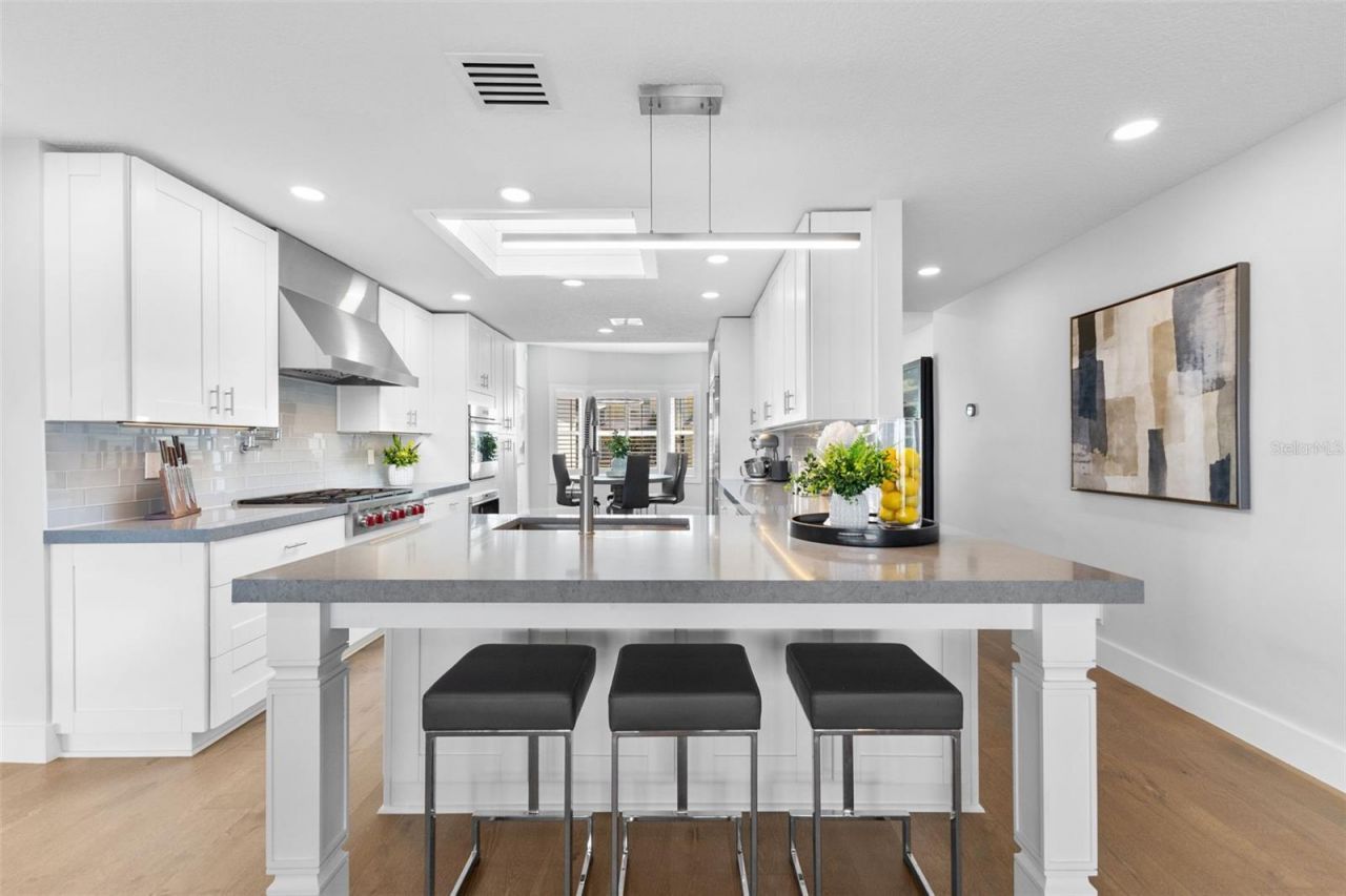 850 Bay Point Drive, Madeira Beach, FL 33708 Photo