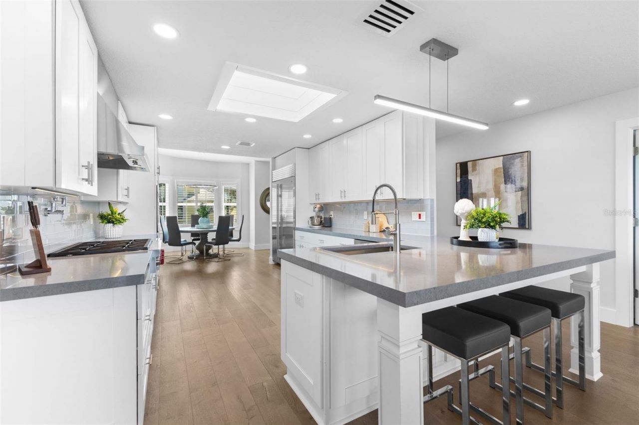 850 Bay Point Drive, Madeira Beach, FL 33708 Photo