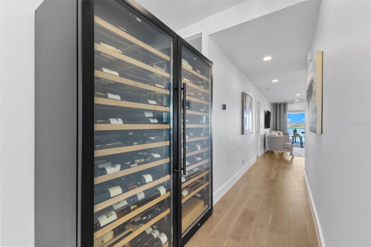 850 Bay Point Drive, Madeira Beach, FL 33708 Photo