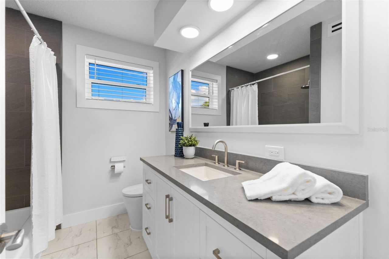 850 Bay Point Drive, Madeira Beach, FL 33708 Photo