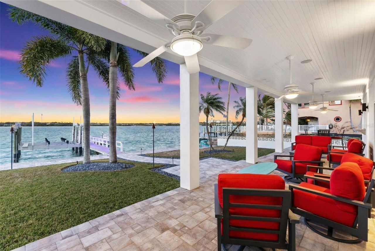 850 Bay Point Drive, Madeira Beach, FL 33708 Photo