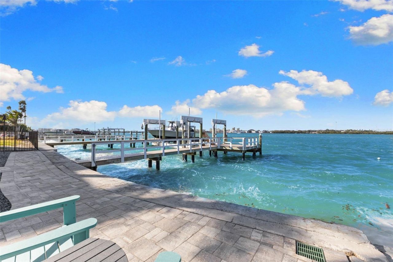 850 Bay Point Drive, Madeira Beach, FL 33708 Photo