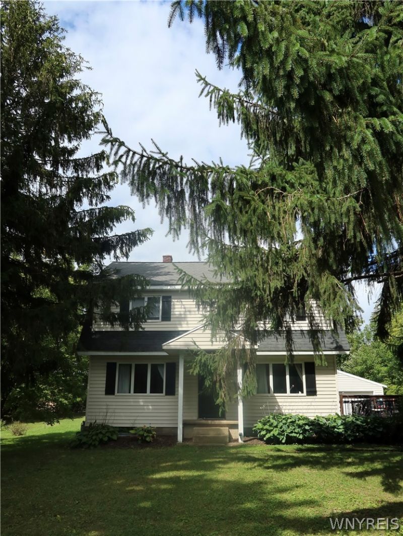 5128 Armor Duells Road, Orchard Park, NY 14127 Main Photo