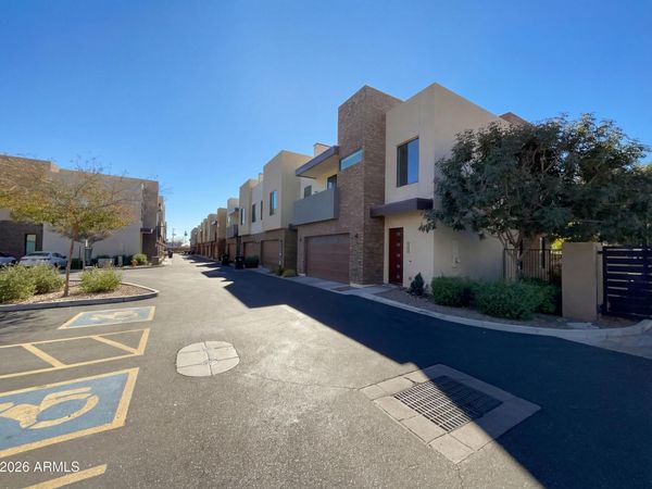 901 S SMITH Road, Unit 1074, Tempe, AZ 85281