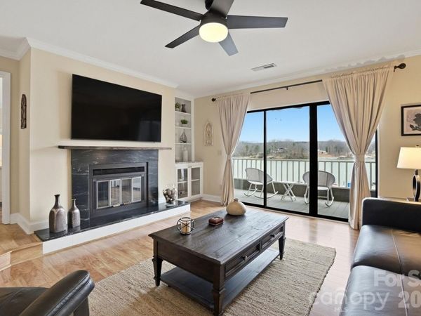 7324 Lakefront Drive, Unit 4, Charlotte, NC 28278