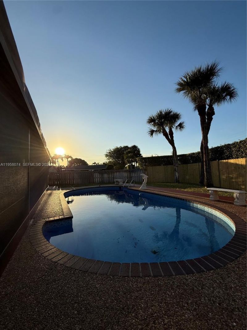 19253 Carolina Cir, Boca Raton, FL 33434 Photo