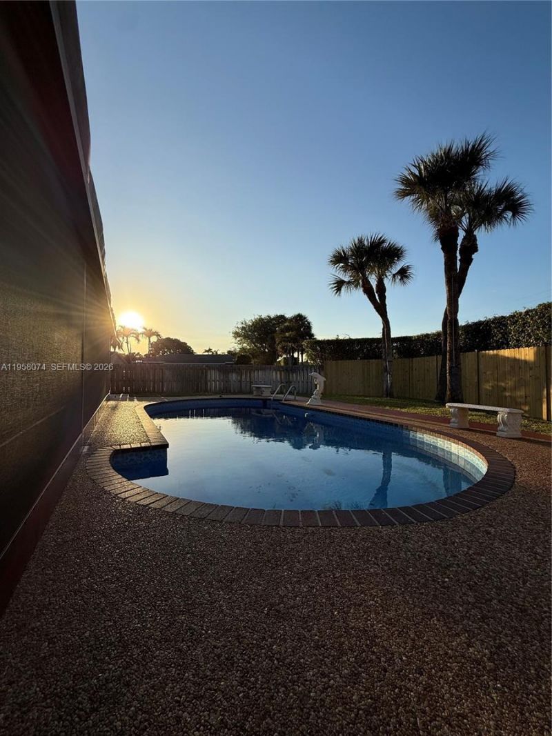 19253 Carolina Cir, Boca Raton, FL 33434 Photo