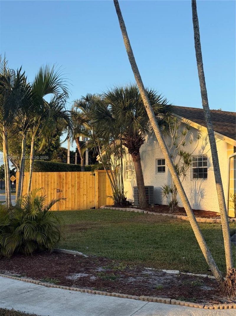 19253 Carolina Cir, Boca Raton, FL 33434 Photo