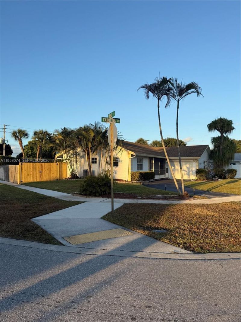 19253 Carolina Cir, Boca Raton, FL 33434 Photo