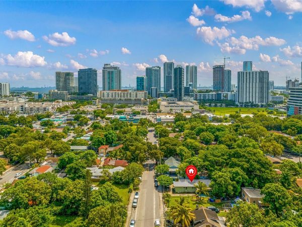 120 NW 32 , Miami, FL 33127