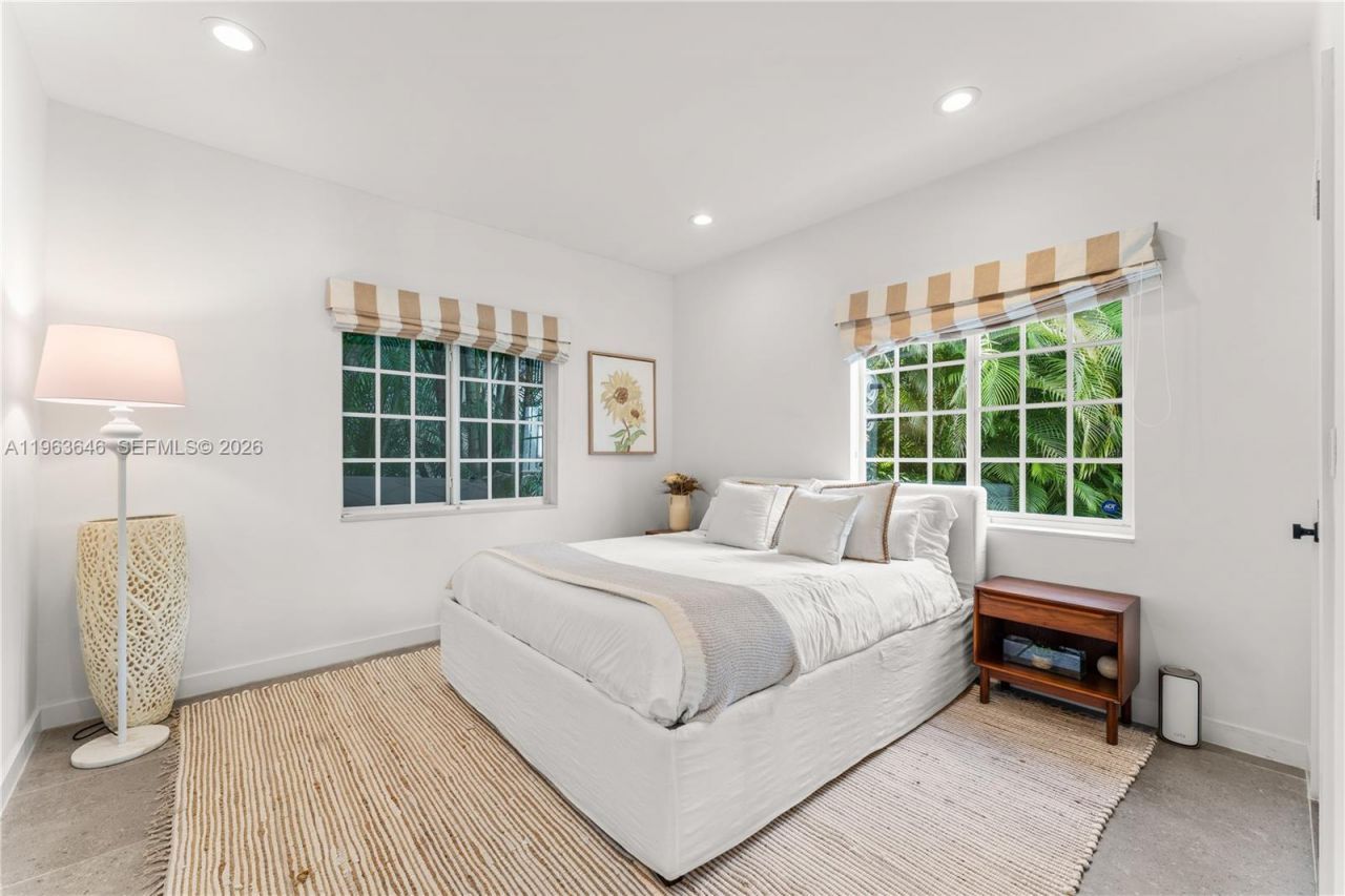 4108 Palmarito St, Coral Gables, FL 33146 Photo