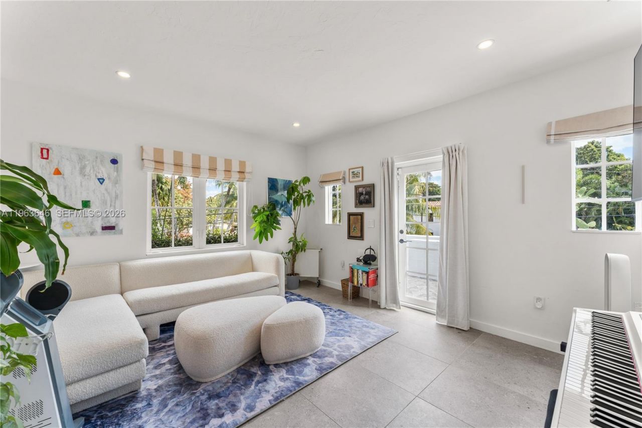 4108 Palmarito St, Coral Gables, FL 33146 Photo