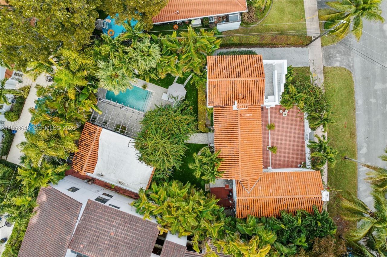 4108 Palmarito St, Coral Gables, FL 33146 Photo