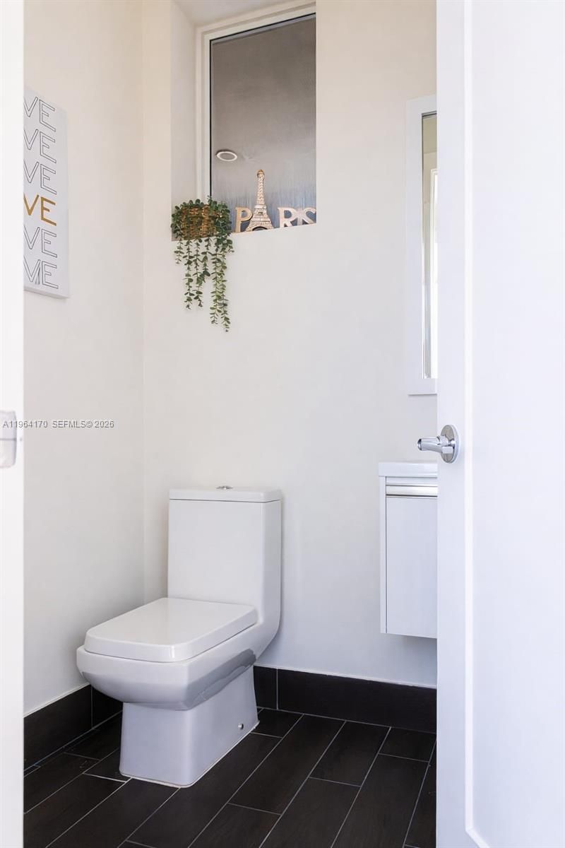 10464 NW 66th St , Doral, FL 33178 Photo