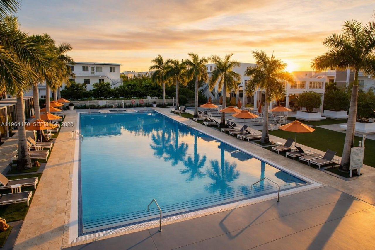 10464 NW 66th St , Doral, FL 33178 Photo